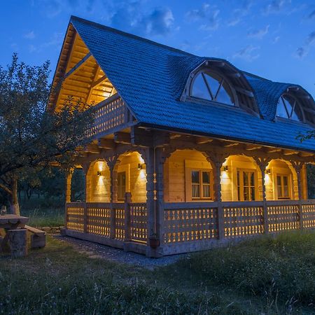 Magnolia Resort Chalets Vişeu de Sus Esterno foto